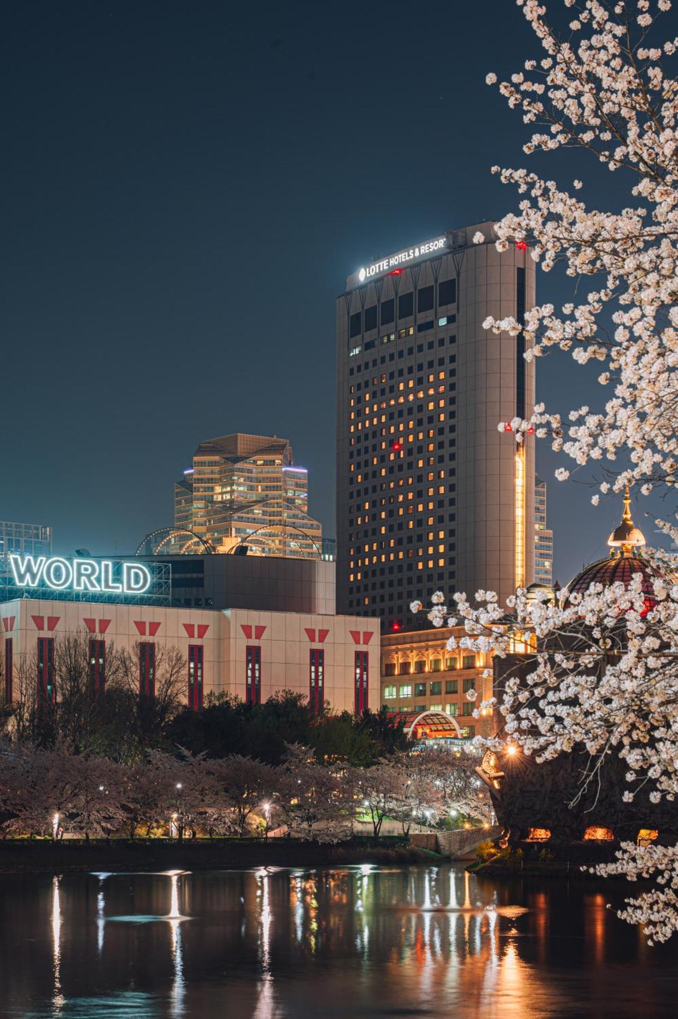 Lotte Hotel World Seoul Exterior photo World Trade Center Seoul